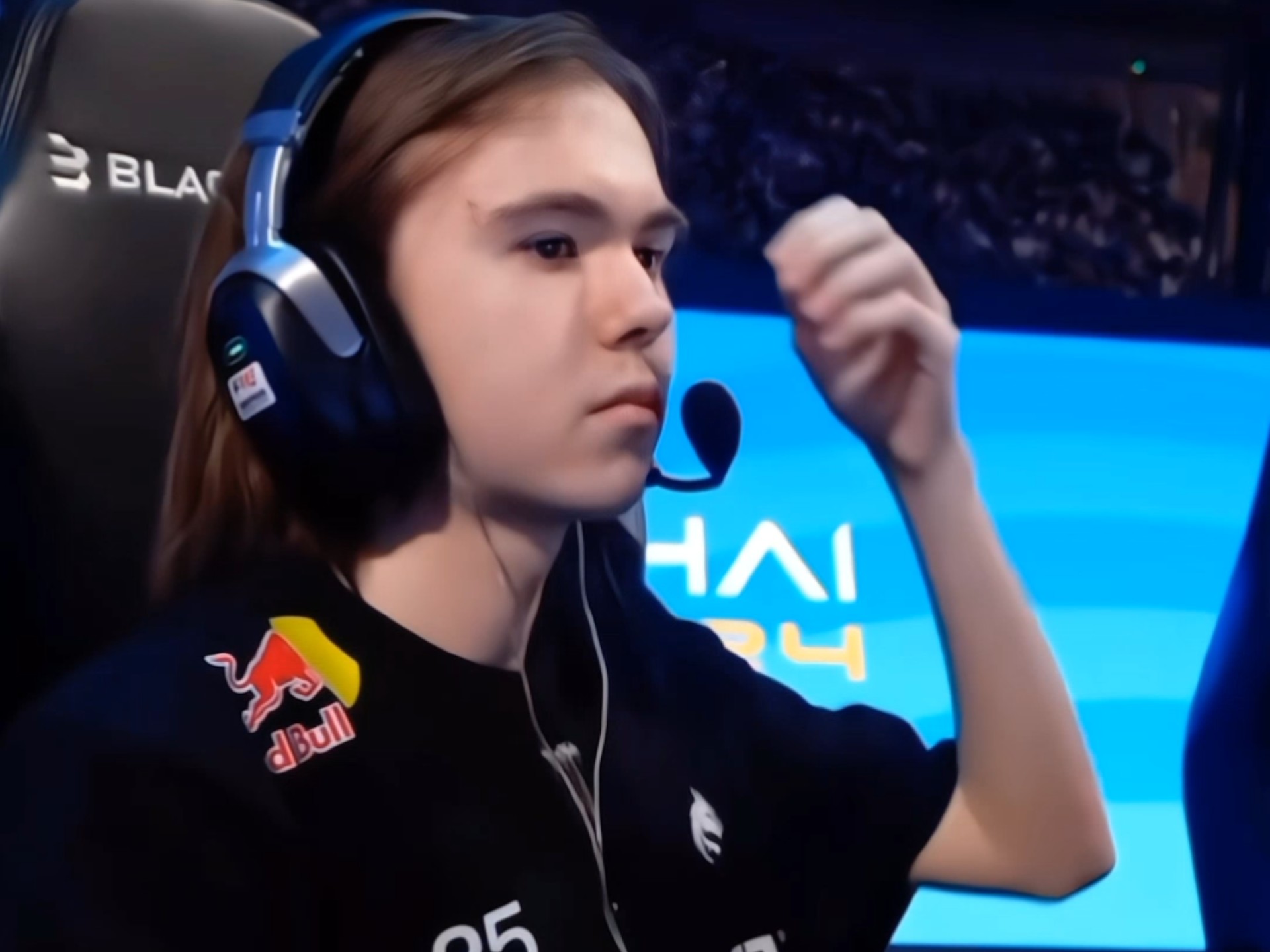 处陷入苦战 处陷入苦战