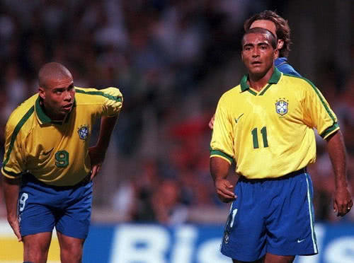 比赛显得更 比赛显得更