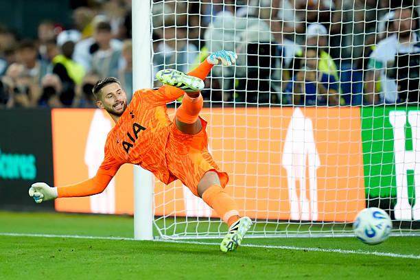 球少年正以 球少年正以