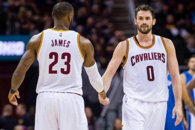 翻腾三周半 翻腾三周半